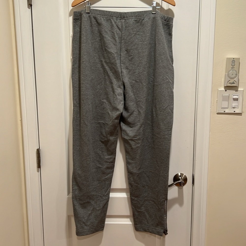 🌟Quacker Factory Bling Sweatpants🌟 - Picture 6 of 6